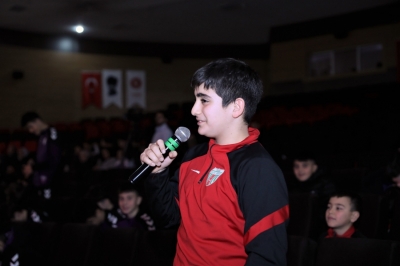 `Sağlıklı Zihin, Sağlam Sporcu` Konulu Sempozyumumuzdan Kareler